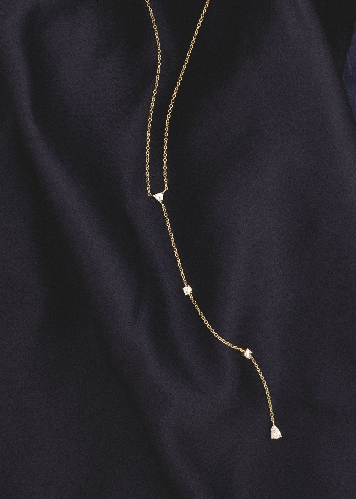 Mixed lariat necklace diamond
